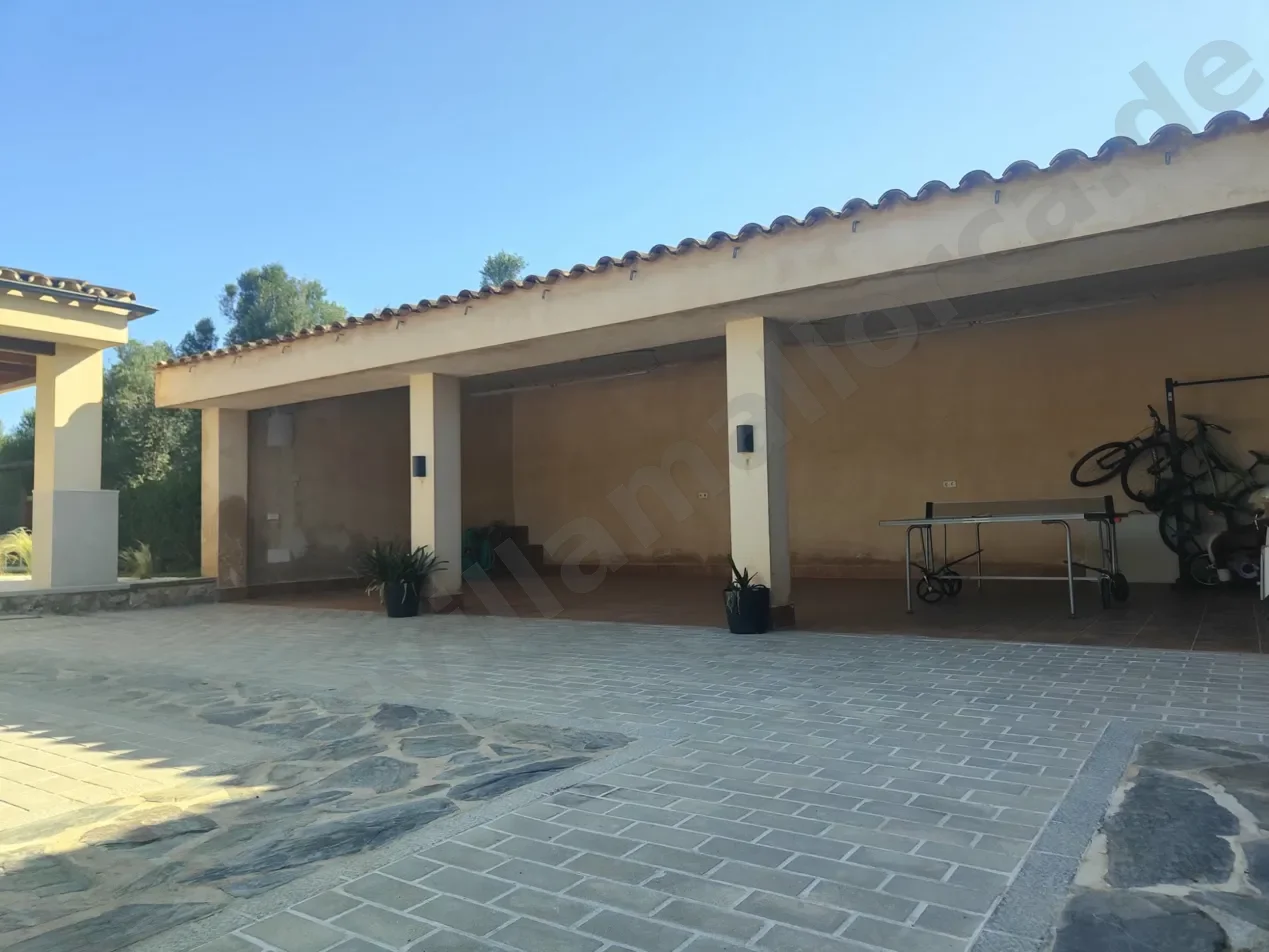 Garage und Tischtennis